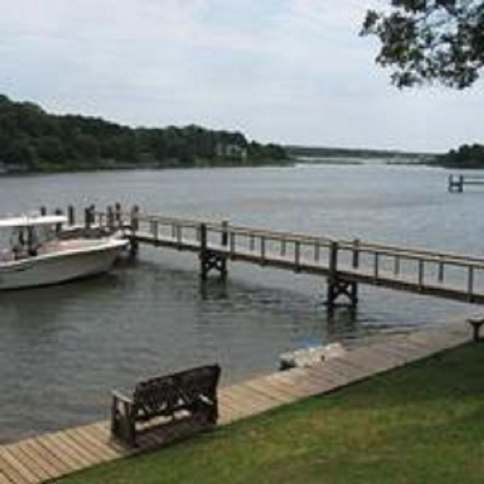 Capewind Waterfront Resort Falmouth Esterno foto